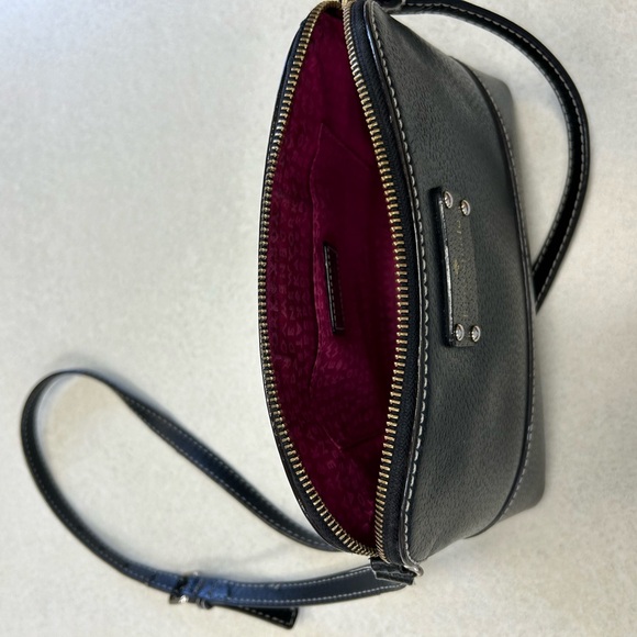Kate spade black leather crossbody purse with pink lining. - Picture 6 of 10